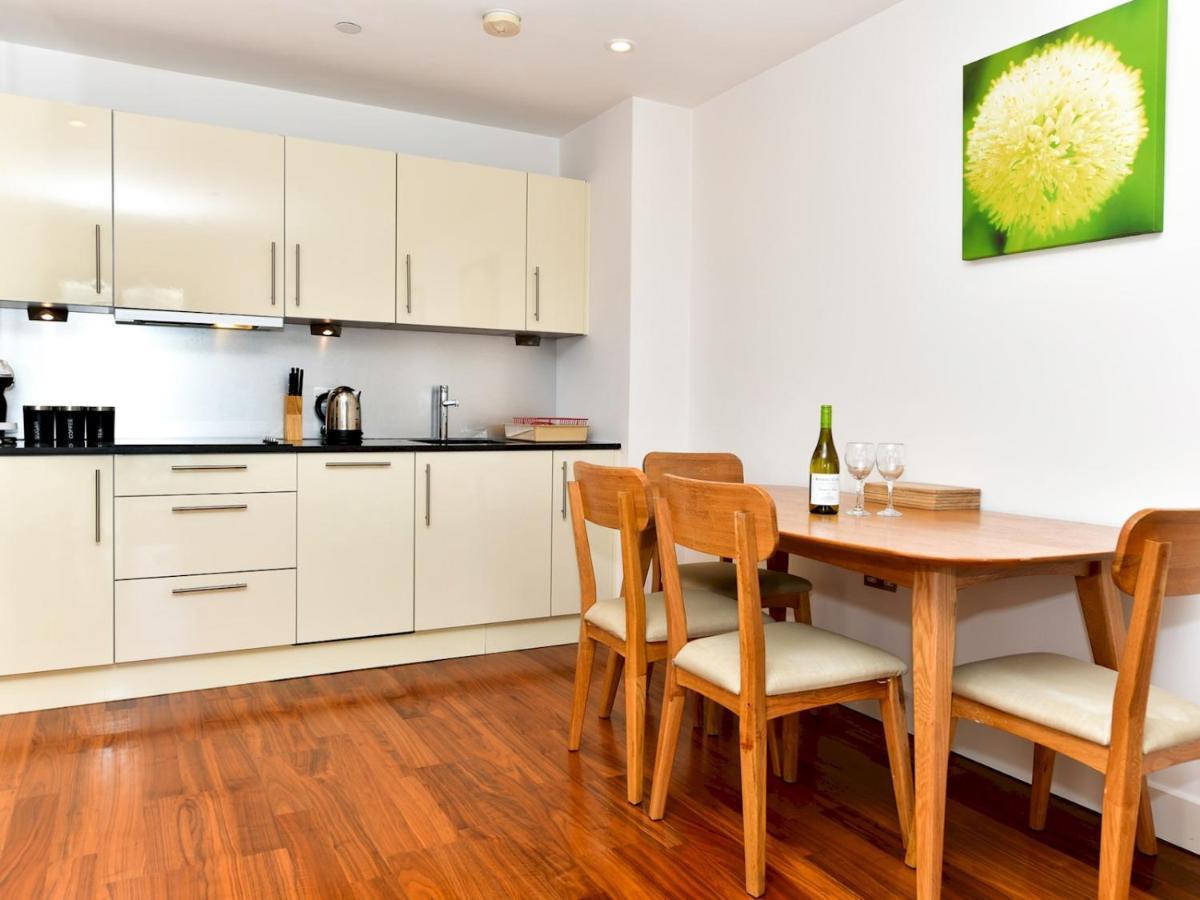 Pass The Keys Super Central Spacious 2 Bed Apartment With Parking Cardiff Exterior photo